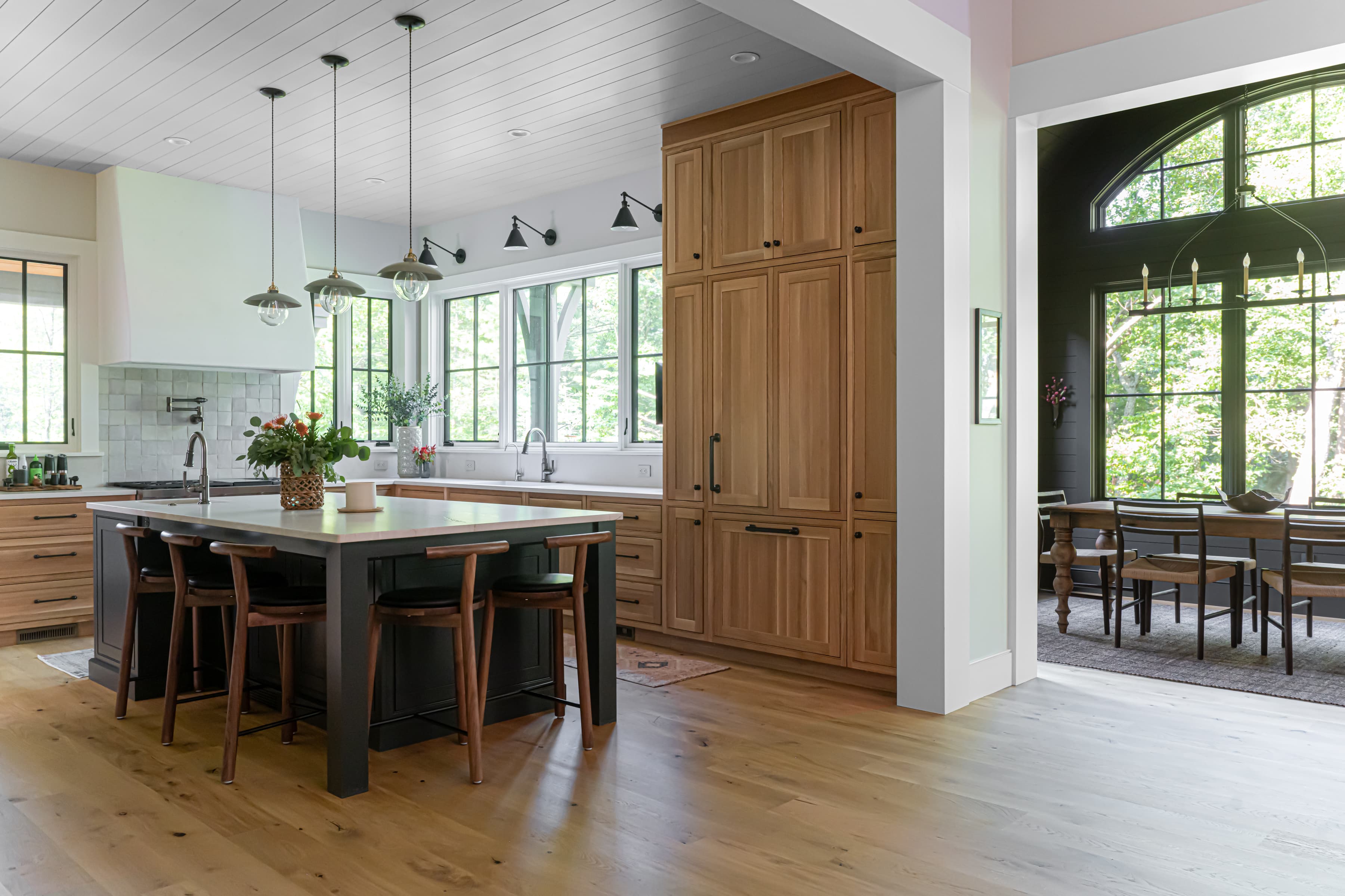 Liz Hackett Interiors image 1