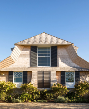 Low horizontal modern home addition designed by a TALD architect